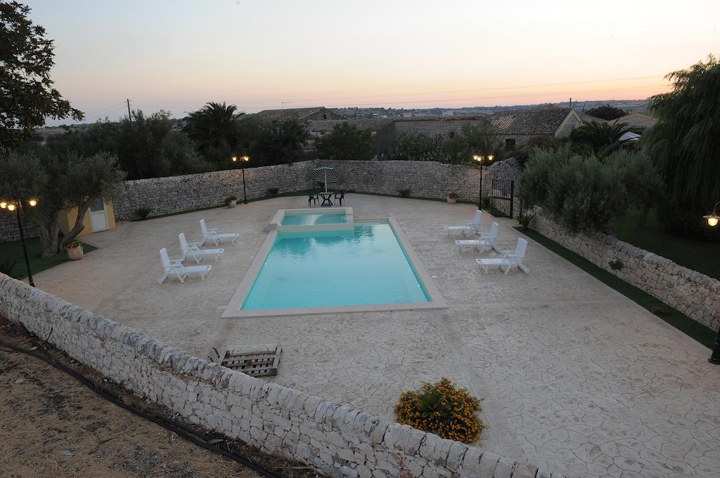 Oasi Di Cava Ispica Villa Pietre Nere San Zagaria Exteriör bild