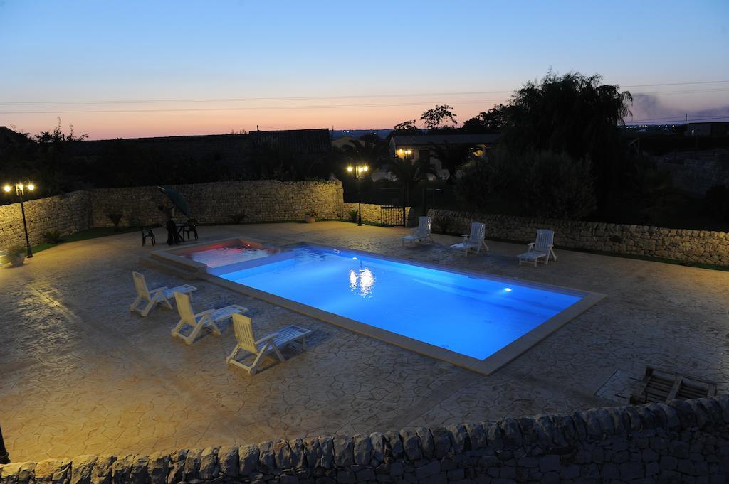 Oasi Di Cava Ispica Villa Pietre Nere San Zagaria Exteriör bild