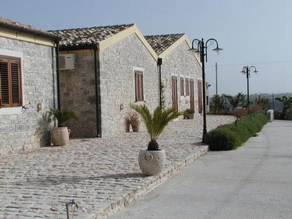 Oasi Di Cava Ispica Villa Pietre Nere San Zagaria Exteriör bild