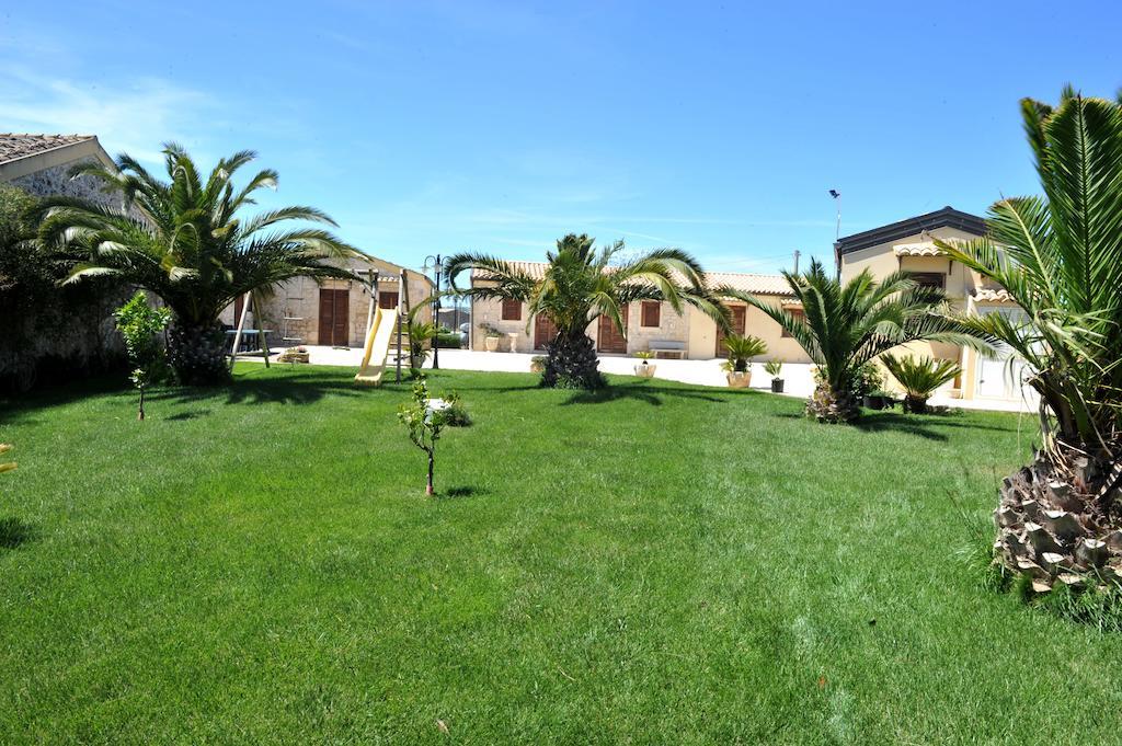 Oasi Di Cava Ispica Villa Pietre Nere San Zagaria Exteriör bild