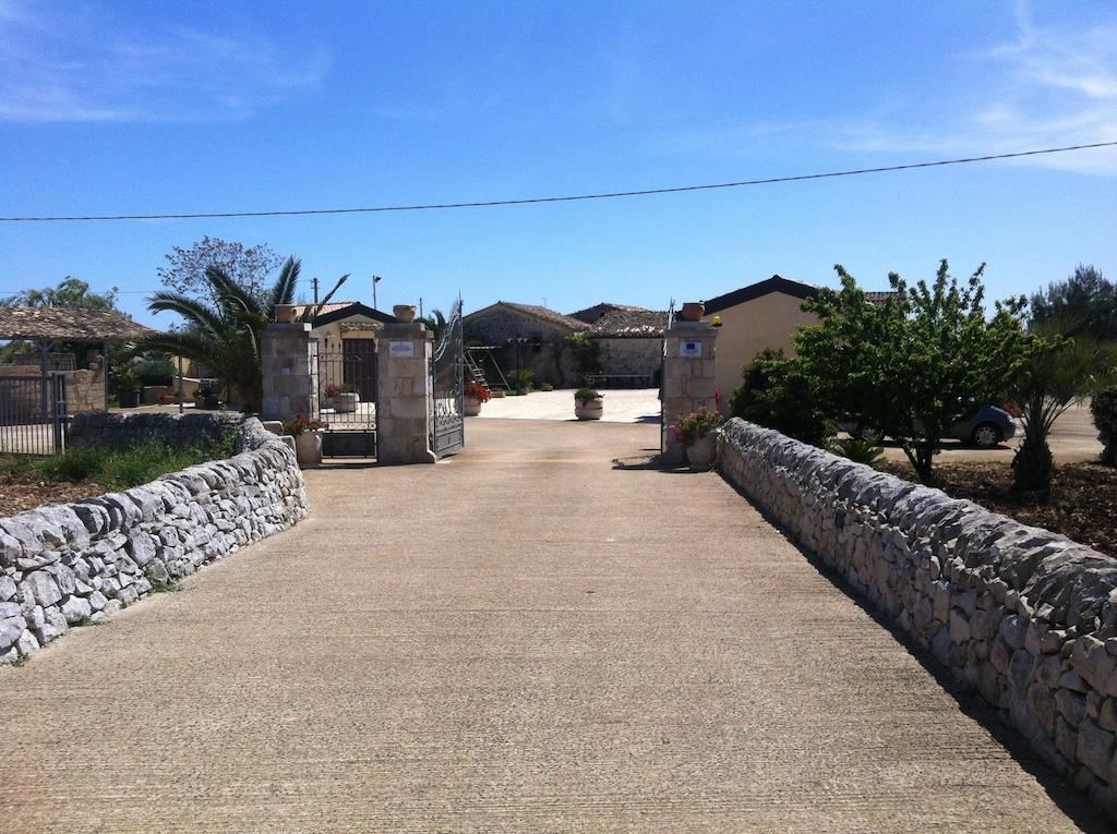 Oasi Di Cava Ispica Villa Pietre Nere San Zagaria Exteriör bild