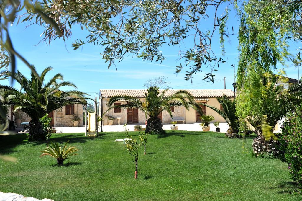 Oasi Di Cava Ispica Villa Pietre Nere San Zagaria Exteriör bild